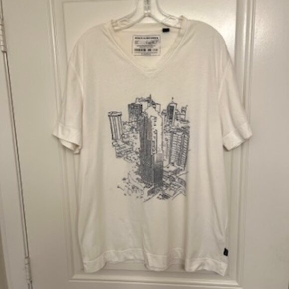 Boss Hugo Boss V-Neck T-shirt.  XL, 100% cotton, White with city pattern - Picture 1 of 7